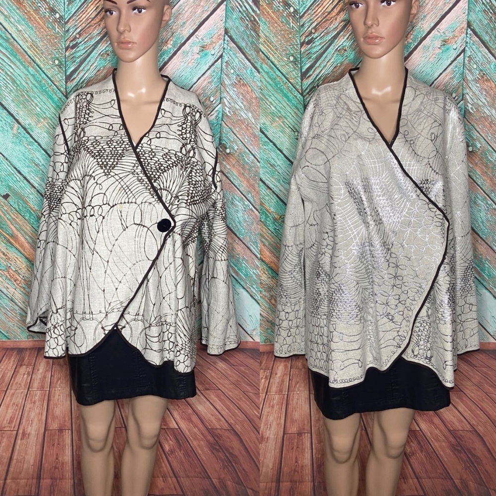 Chico’s Reversible Wool Blend Metallic Swing Jacket